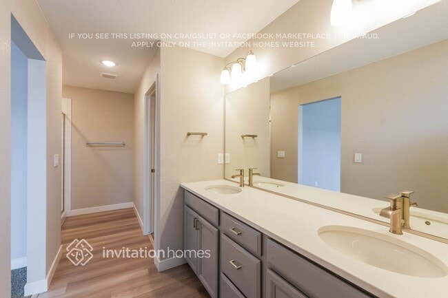 Building Photo - 6214 Bobolink Trl