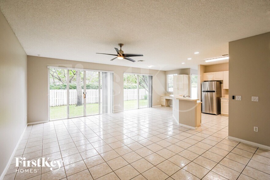 Building Photo - 1436 NW 159th Ln