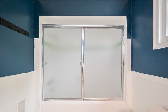 Building Photo - 2163 University Blvd