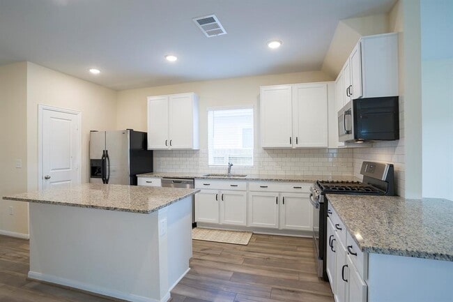 Building Photo - 318 Timber Brook Dr