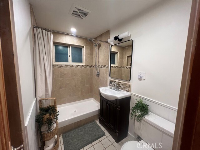 Building Photo - 253 La Casita Dr