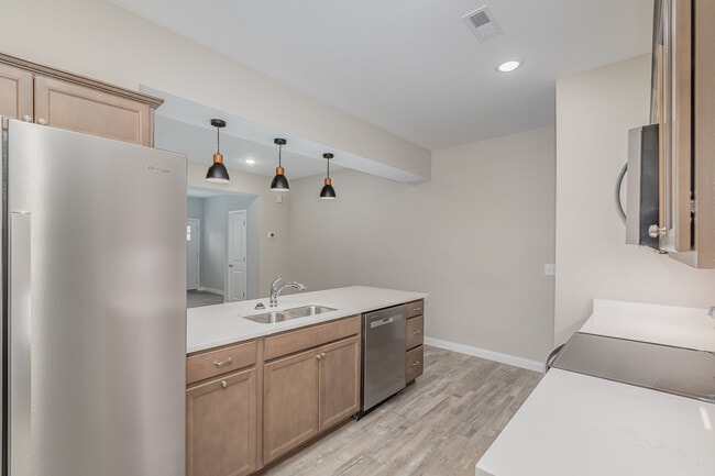 Building Photo - 2017 Terrace Ct