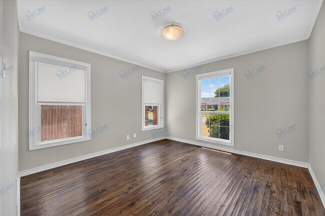 Building Photo - 4727 Wateka Dr