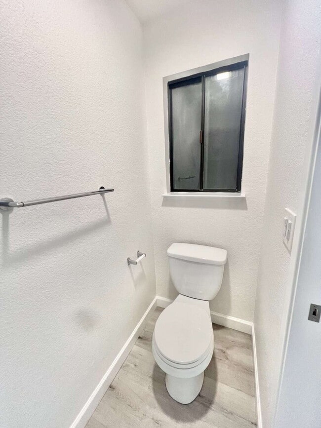 Building Photo - Remodeled 2 Bedroom home San Jose Home in great location