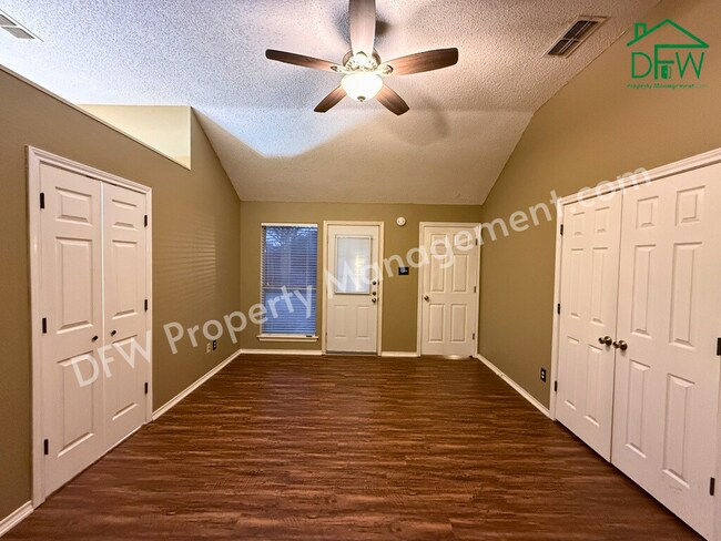 Building Photo - Charming 3-Bedroom Home for Lease in Watauga!