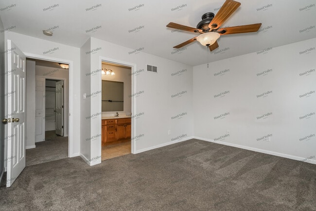 Building Photo - 1217 Oakholt Ct