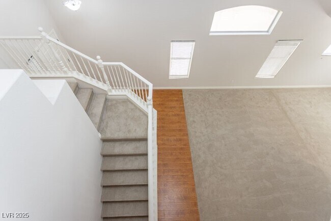 Building Photo - 313 Gemstone Hill Ave
