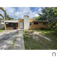 Building Photo - 437 NW 9th Ct