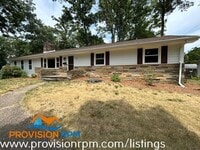 Building Photo - 802 Teakwood Dr
