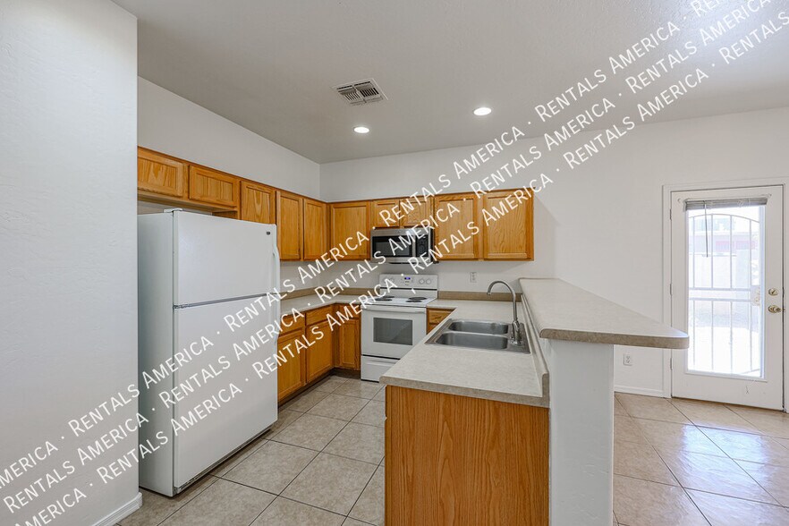 Building Photo - 6837 N 81st Dr