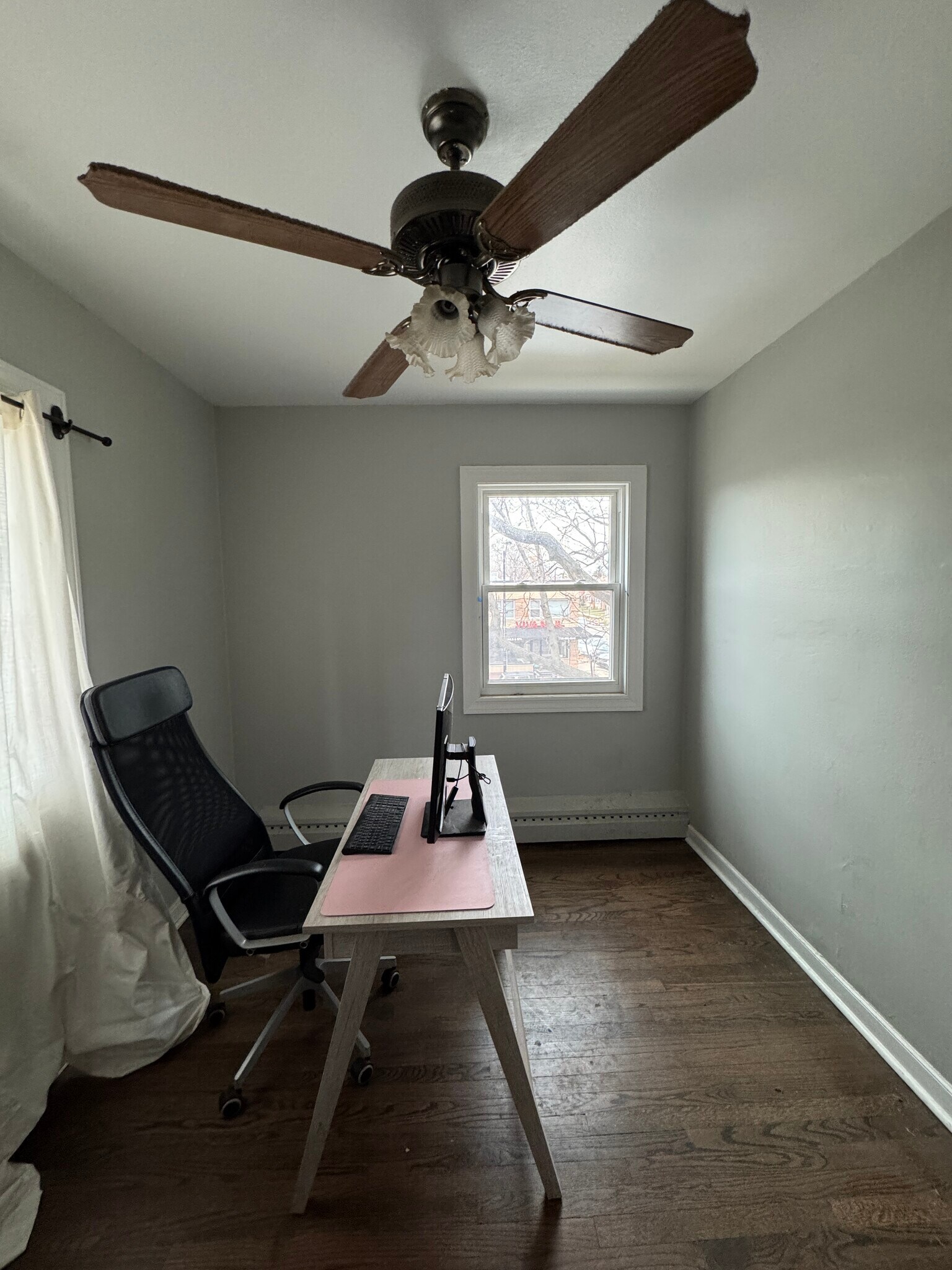 Building Photo - 1557 Monroe Ave