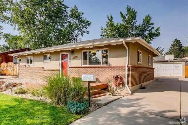Building Photo - 7035 W Iowa Ave