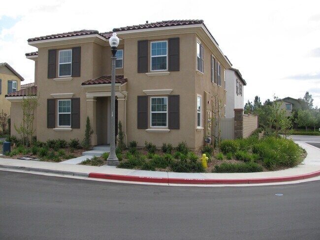 Primary Photo - Temecula- 40534 Cape Charles, SOLAR HOME!