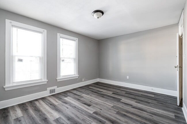 Building Photo - Rare Frederick Townhouse Unit - across from Whole Foods, St. Mary's, Bradford Beach