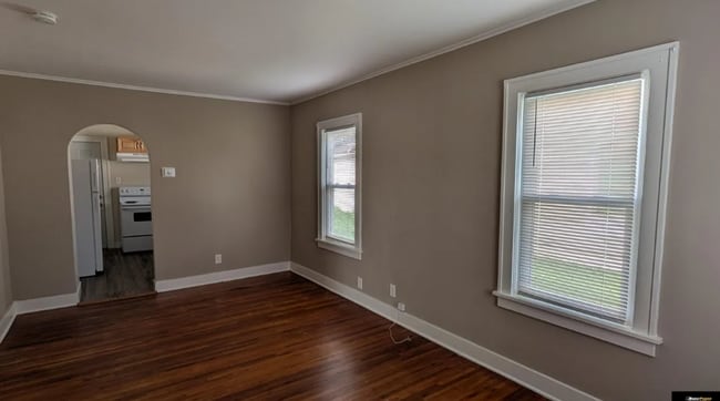 Building Photo - 2622 Avenue B