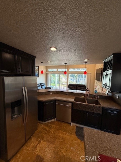 Building Photo - 3350 Deaver Dr