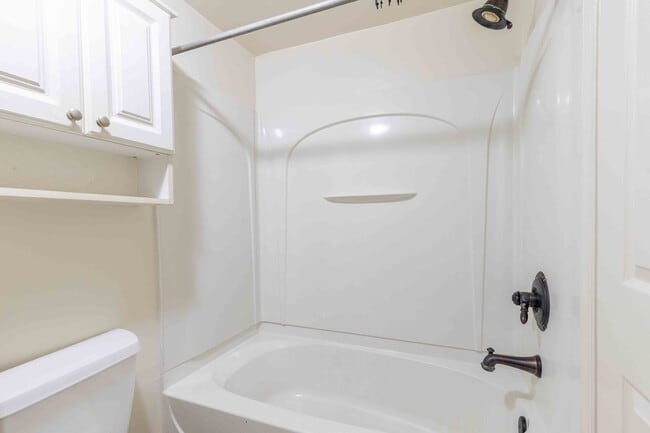 Building Photo - Private 1 Bedroom 1 Bathroom Condo in Cide...