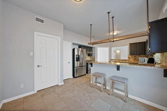 Building Photo - 1340 Maywood Ct