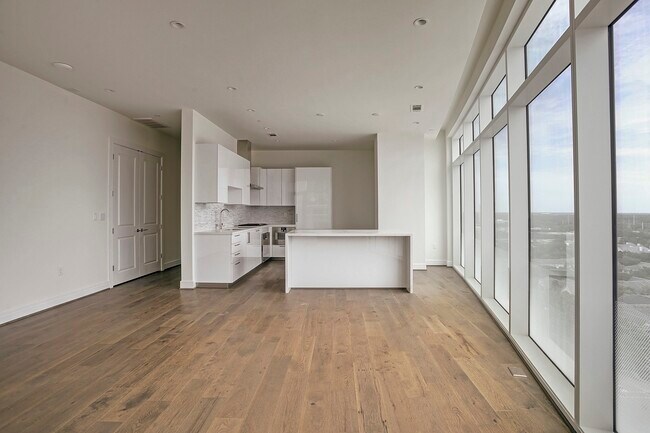 Building Photo - 4521 San Felipe St