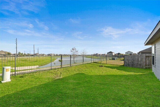 Building Photo - 5742 Pampus Prairie Rd