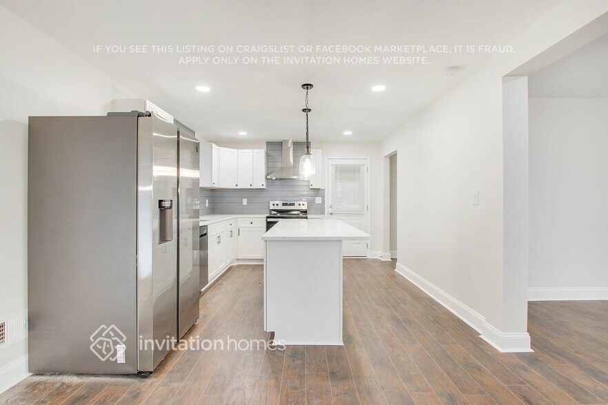 Building Photo - 8475 Estelle St