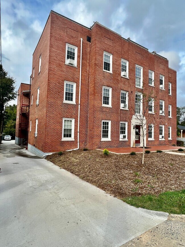 Interior Photo - Ecker Apartments