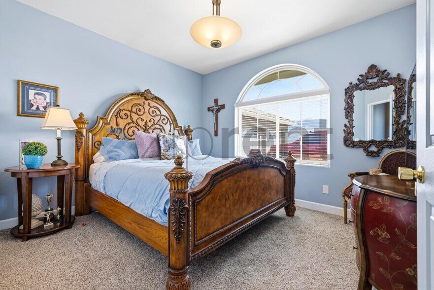 Building Photo - 47298 Twin Pines Rd