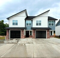 Building Photo - 1106 Rex Ave