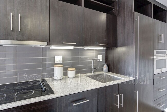 Building Photo - 2422 17th St NW