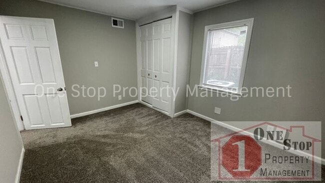 Building Photo - Beautiful 4 Bedroom 2 Bathroom Home in Kan...