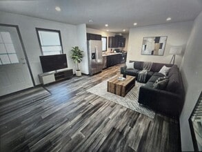 Building Photo - 306 Louva Ln