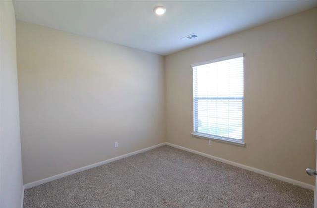 Building Photo - 1706 Sandalwood Way