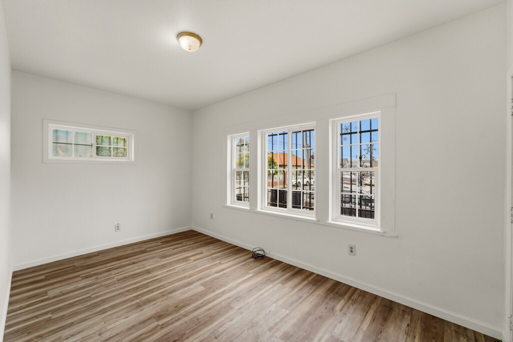 Building Photo - 400 Bissell Ave