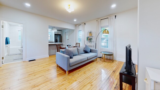Primary Photo - 88 1/2 Edwards St