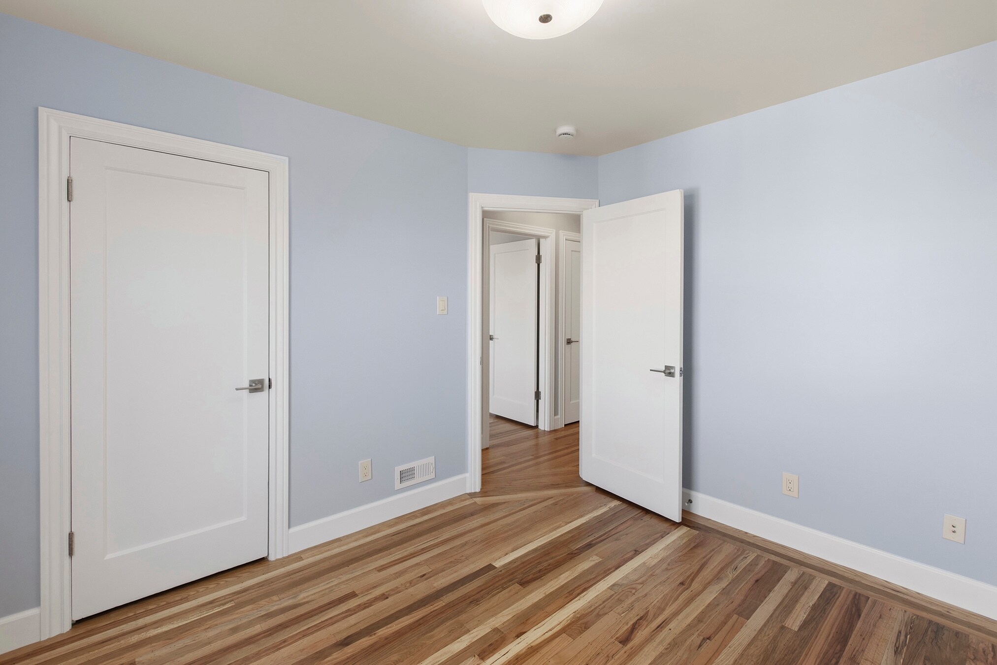 Building Photo - 1629 20th Ave