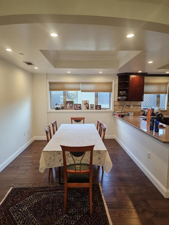 Dining room - 927 S Wooster St