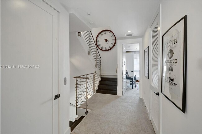 Building Photo - 6630 NW 104th Path