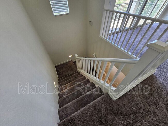 Building Photo - 4061 E Pony Ln