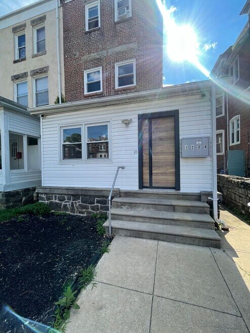 Building Photo - 820 Wynnewood Rd