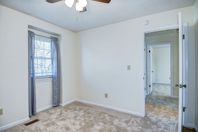 Building Photo - FOR RENT - INDIAN LAKES / SALEM AREA VIRGINIA BEACH!