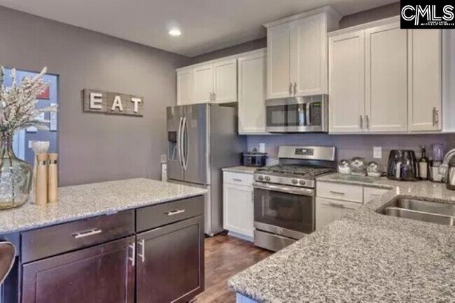 Building Photo - 1161 Beechfern Cir