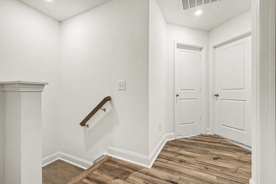 Building Photo - 2915 Herringbone Rd