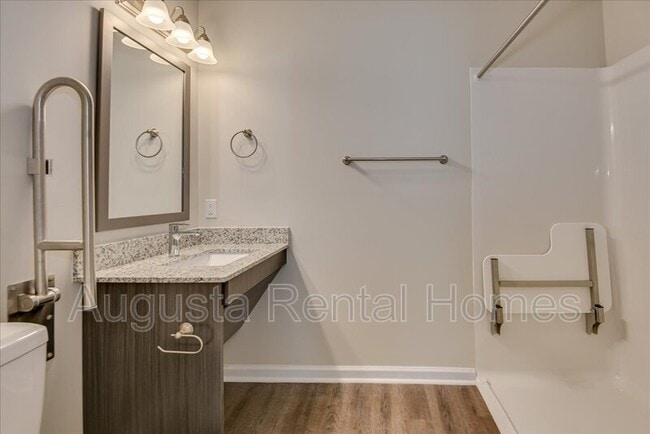 Building Photo - 2509 Otter Run