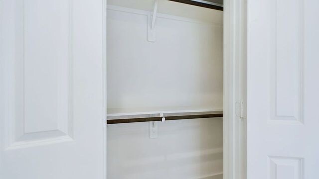 Building Photo - 5212 Pine Tree Dr