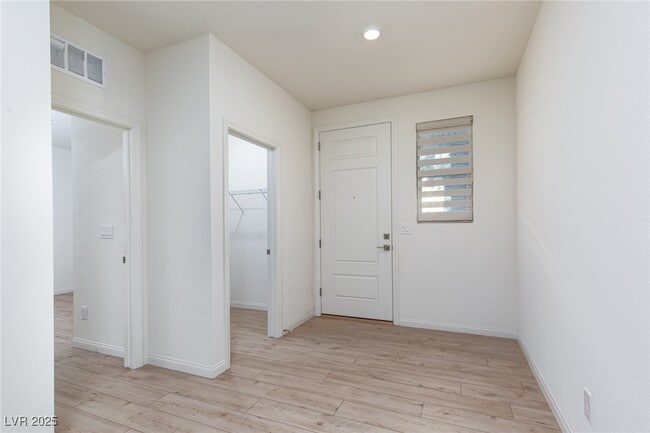 Building Photo - 1474 Whistling Kite St