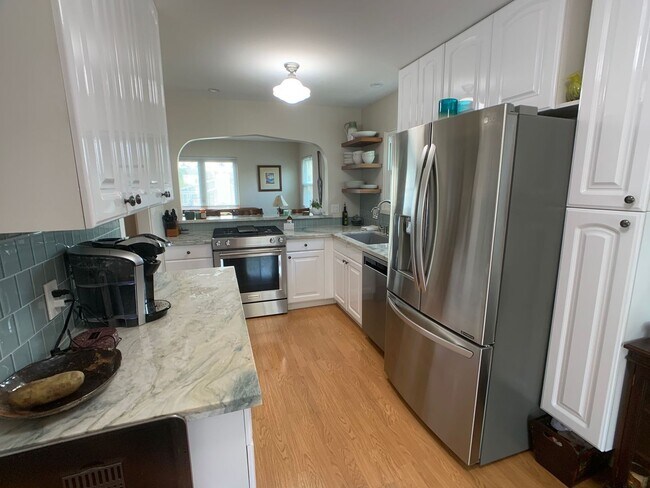 Building Photo - **Live the Ocean Beach Dream