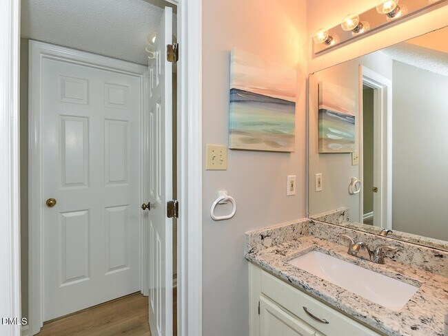 Building Photo - 4916 Royal Adelaide Way