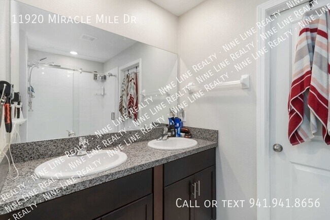 Building Photo - 11920 MIracle Mile Dr-