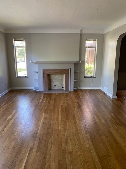 Building Photo - 11509 Lake Ave