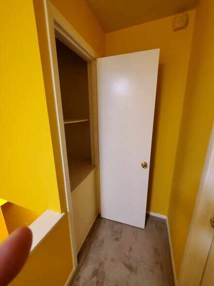 Building Photo - 23755 Banbury Cir